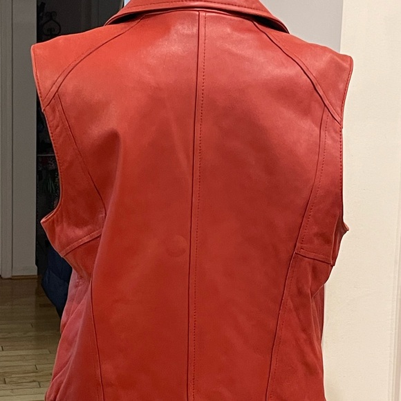 Cache leather red vest!! Leopard lining!!! - Picture 6 of 8